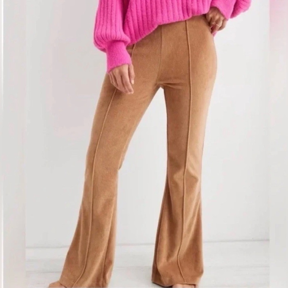 Aerie “Groove On” Flare Mid Rise Camel Rust Color Ribbed Soft Pants Size Medium